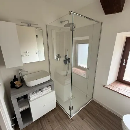 Il Monastero Di Qua Pensión Sarturano